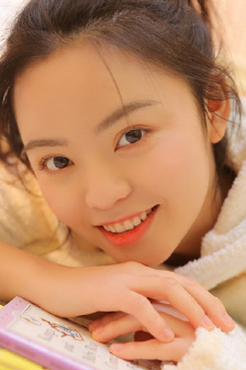 年轻的老师完整版视频